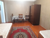 Satılır 1 otaqlı 33 m2 köhnə tikili Elmlər Akademiyası m.