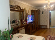 Satılır 3 otaqlı 70 m2 köhnə tikili Elmlər Akademiyası m.