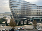 Satılır 4 otaqlı 131 m2 yeni tikili Ağ şəhər