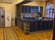 İcarəyə verilir 10 otaqlı 500 m2 villa 28 Mall