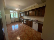 Satılır 3 otaqlı 160 m2 yeni tikili 8 mkr