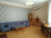 İcarəyə verilir 2 otaqlı 110 m2 yeni tikili Nizami m.