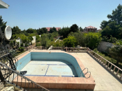Satılır 7 otaqlı 300 m2 villa Novxanı