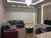 İcarəyə verilir 3 otaqlı 125 m2 yeni tikili Gənclik m.