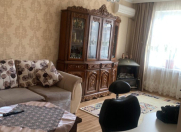 Satılır 4 otaqlı 100 m2 köhnə tikili Həzi Aslanov m.