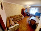 Satılır 4 otaqlı 90 m2 köhnə tikili 8 km