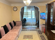 Satılır 3 otaqlı 80 m2 köhnə tikili Qara Qarayev m.
