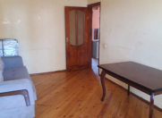 Satılır 3 otaqlı 75 m2 köhnə tikili Əhmədli