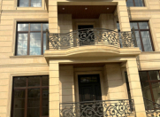 Satılır 6 otaqlı 340 m2 həyət evi Bakıxanov