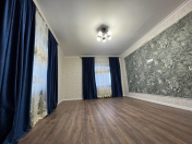 Satılır 2 otaqlı 60 m2 köhnə tikili İnşaatçılar m.