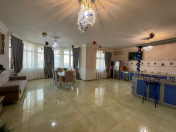 Satılır 5 otaqlı 452 m2 villa Badamdar