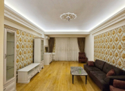 İcarəyə verilir 2 otaqlı 110 m2 yeni tikili Gənclik m.