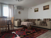 İcarəyə verilir 3 otaqlı 120 m2 köhnə tikili İçəri Şəhər