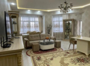 Satılır 4 otaqlı 127 m2 yeni tikili İnşaatçılar m.