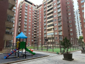 Satılır 4 otaqlı 200 m2 yeni tikili 28 May m.