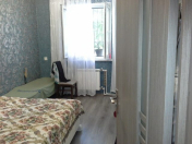 Satılır 2 otaqlı 48 m2 köhnə tikili Xalqlar Dostluğu m.