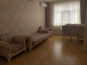 İcarəyə verilir 3 otaqlı 140 m2 yeni tikili Memar Əcəmi m.