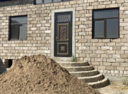 Satılır 3 otaqlı 110 m2 həyət evi Y.Ramana