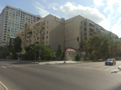 Satılır 5 otaqlı 130 m2 köhnə tikili Şah İsmayıl Xətai m.