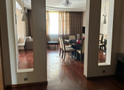 İcarəyə verilir 3 otaqlı 135 m2 yeni tikili Elmlər Akademiyası m.