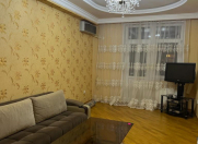 İcarəyə verilir 2 otaqlı 90 m2 yeni tikili Şah İsmayıl Xətai m.