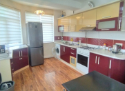 İcarəyə verilir 2 otaqlı 80 m2 köhnə tikili Həzi Aslanov m.