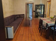 Satılır 3 otaqlı 60 m2 köhnə tikili Qara Qarayev m.