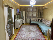 Satılır 4 otaqlı 100 m2 köhnə tikili Xalqlar Dostluğu m.