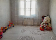 Satılır 3 otaqlı 48 m2 köhnə tikili Yasamal r.