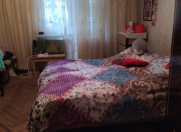 Satılır 4 otaqlı 85 m2 köhnə tikili Xalqlar Dostluğu m.