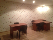 Satılır 4 otaqlı 120 m2 ofis 28 May m.