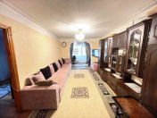 Satılır 3 otaqlı 90 m2 köhnə tikili 8 km