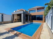 Satılır 6 otaqlı 300 m2 bağ evi Mərdəkan