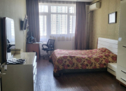 Satılır 4 otaqlı 178 m2 yeni tikili Nizami m.