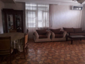 İcarəyə verilir 4 otaqlı 155 m2 yeni tikili Yasamal r.