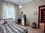 Satılır 6 otaqlı 200 m2 həyət evi Şah İsmayıl Xətai m.