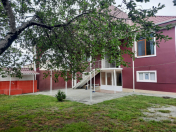 İcarəyə verilir 6 otaqlı 150 m2 həyət evi Qax