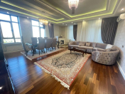 Satılır 4 otaqlı 200 m2 yeni tikili Elmlər Akademiyası m.