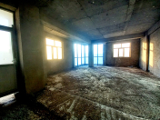 Satılır 1 otaqlı 189 m2 yeni tikili 28 May m.