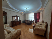 Satılır 4 otaqlı 126 m2 yeni tikili Həzi Aslanov m.