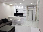 Satılır 2 otaqlı 66 m2 yeni tikili Yasamal r.