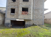 Satılır 6 otaqlı 350 m2 həyət evi 8 km