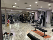 Satılır 10 otaqlı 375 m2 obyekt Xalqlar Dostluğu m.