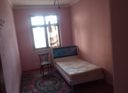 İcarəyə verilir 2 otaqlı 72 m2 köhnə tikili 4 mkr