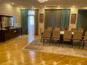 Satılır 5 otaqlı 283 m2 yeni tikili Musabəyov parkı