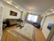 İcarəyə verilir 3 otaqlı 100 m2 yeni tikili Nizami m.