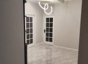 İcarəyə verilir 3 otaqlı 125 m2 yeni tikili Elmlər Akademiyası m.