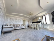 İcarəyə verilir 3 otaqlı 100 m2 həyət evi Səbail r.