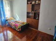 Satılır 2 otaqlı 50 m2 köhnə tikili Qara Qarayev m.