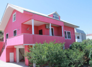 Satılır 5 otaqlı 220 m2 villa Badamdar